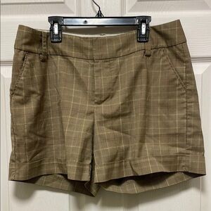 GAP | Brown/Tan Plaid| Flat Front |Tailored |Stretch | Cuffed Shorts | Size 10